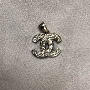 18K Gold & Diamond pendant